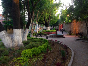 cobblestone street in tequisquiapan